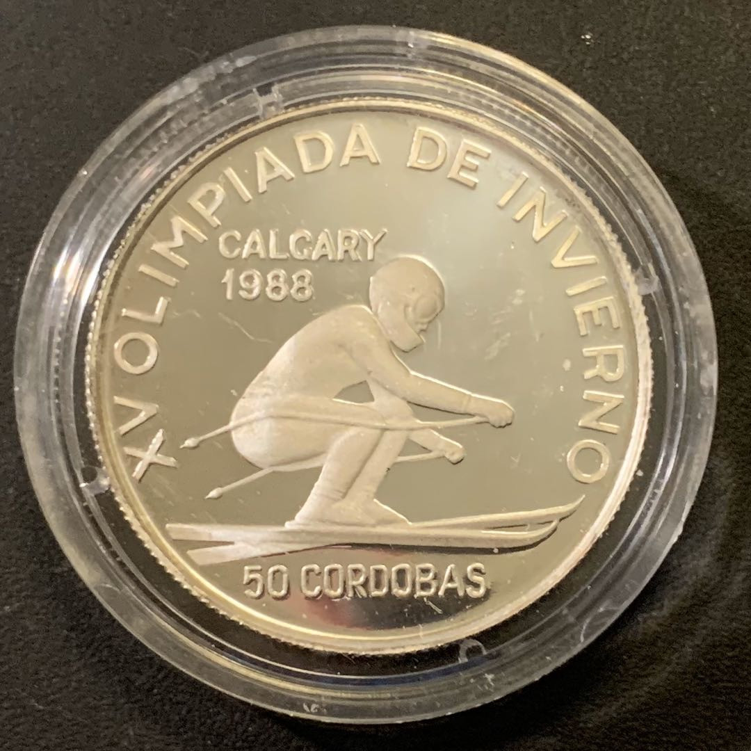 紫瑗钱币—微拍第43期  尼加拉瓜 1988年 卡尔加里冬奥会 滑雪 50科多巴 16.6克 0.825银 精制