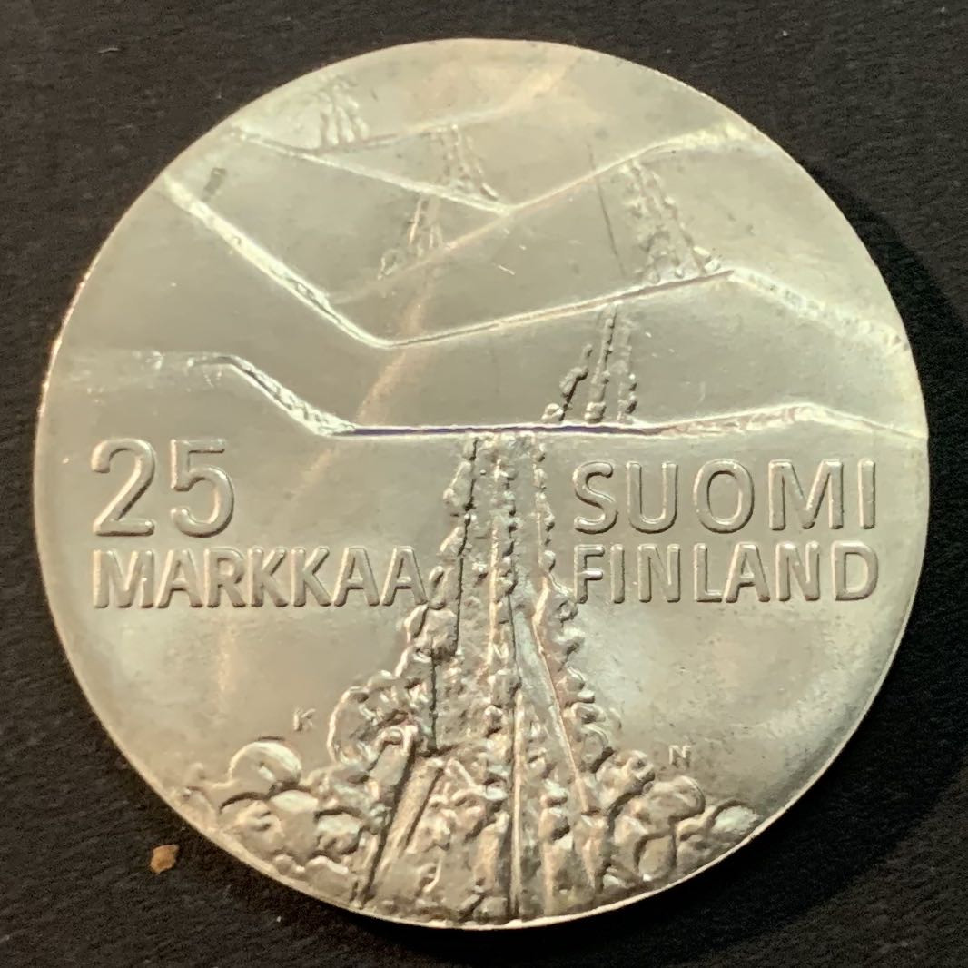 紫瑗钱币—微拍第43期  芬兰 1978年 赫蒂滑雪城百年纪念 25马克 26.6克 0.5银