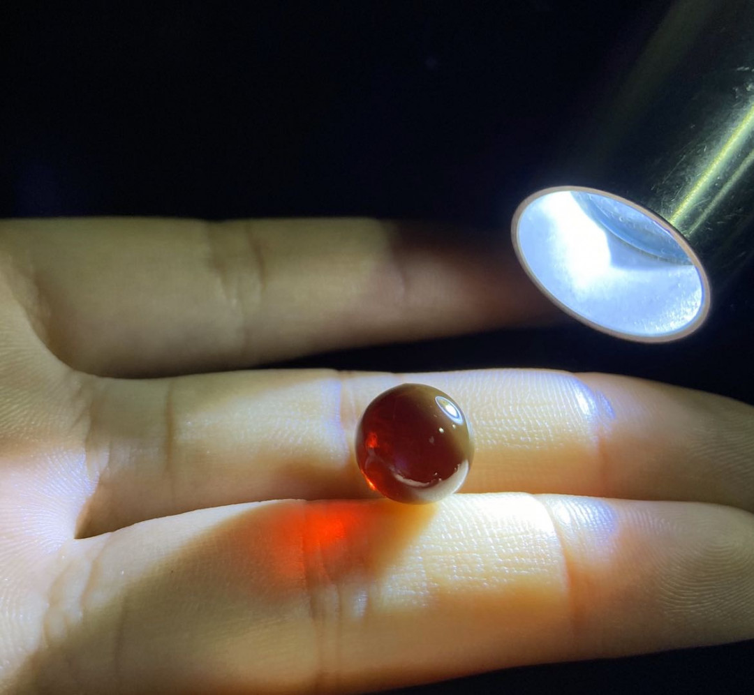 多米、缅甸琥珀混拍专场 缅甸血珀裸珠