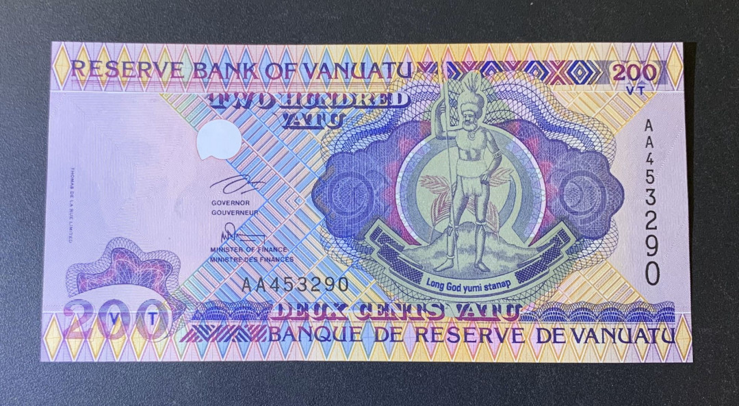 紫瑗钱币—微拍第44期—纸币场 瓦努阿图 1995年 200阿图 AA冠 UNC