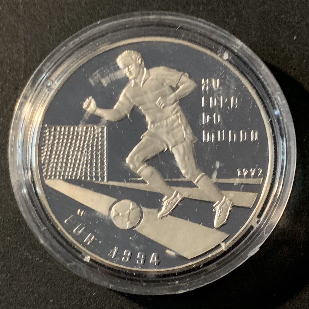 紫瑗钱币—微拍第45期  几内亚比绍 1992年 94欧锦赛 10000法郎 20克 0.999银 精制