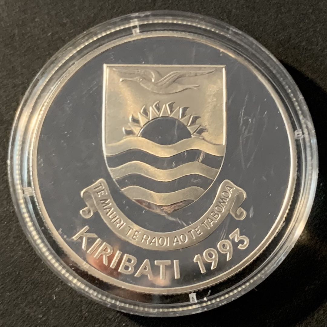 紫瑗钱币—微拍第45期  基里巴斯 1993年 94美国世界杯 20元 31.47克 0.925银 精制