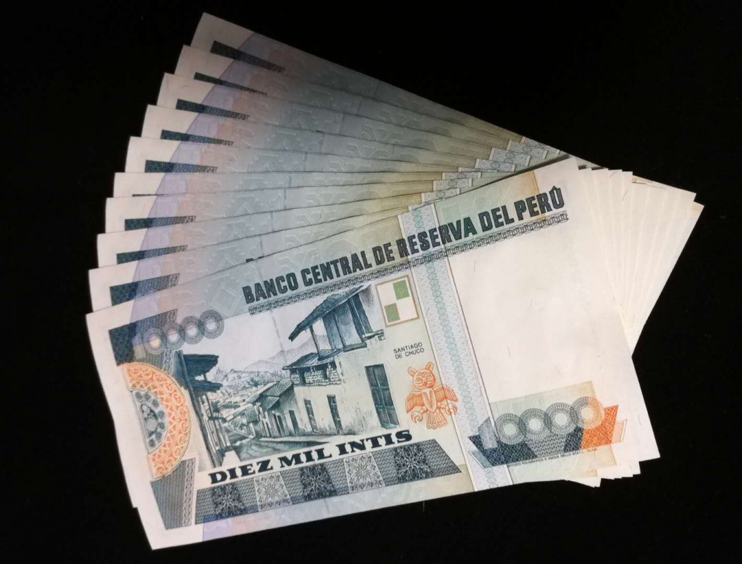 北京马甸外币专卖拍卖第一期纸币专场，陆续上新敬请关注 秘鲁10000元高面值纸币标十