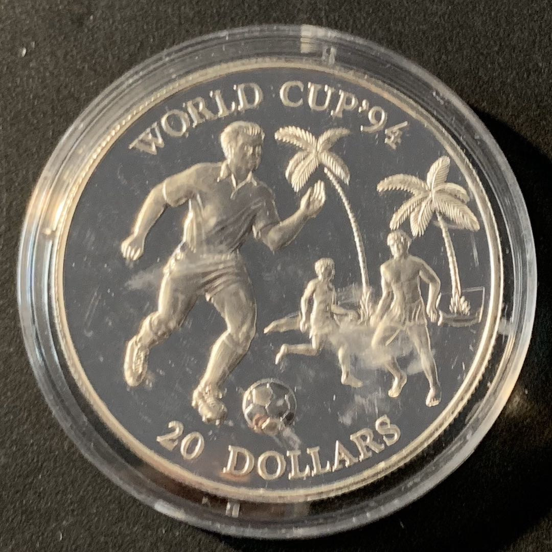 紫瑗钱币—微拍第45期  基里巴斯 1993年 94美国世界杯 20元 31.47克 0.925银 精制