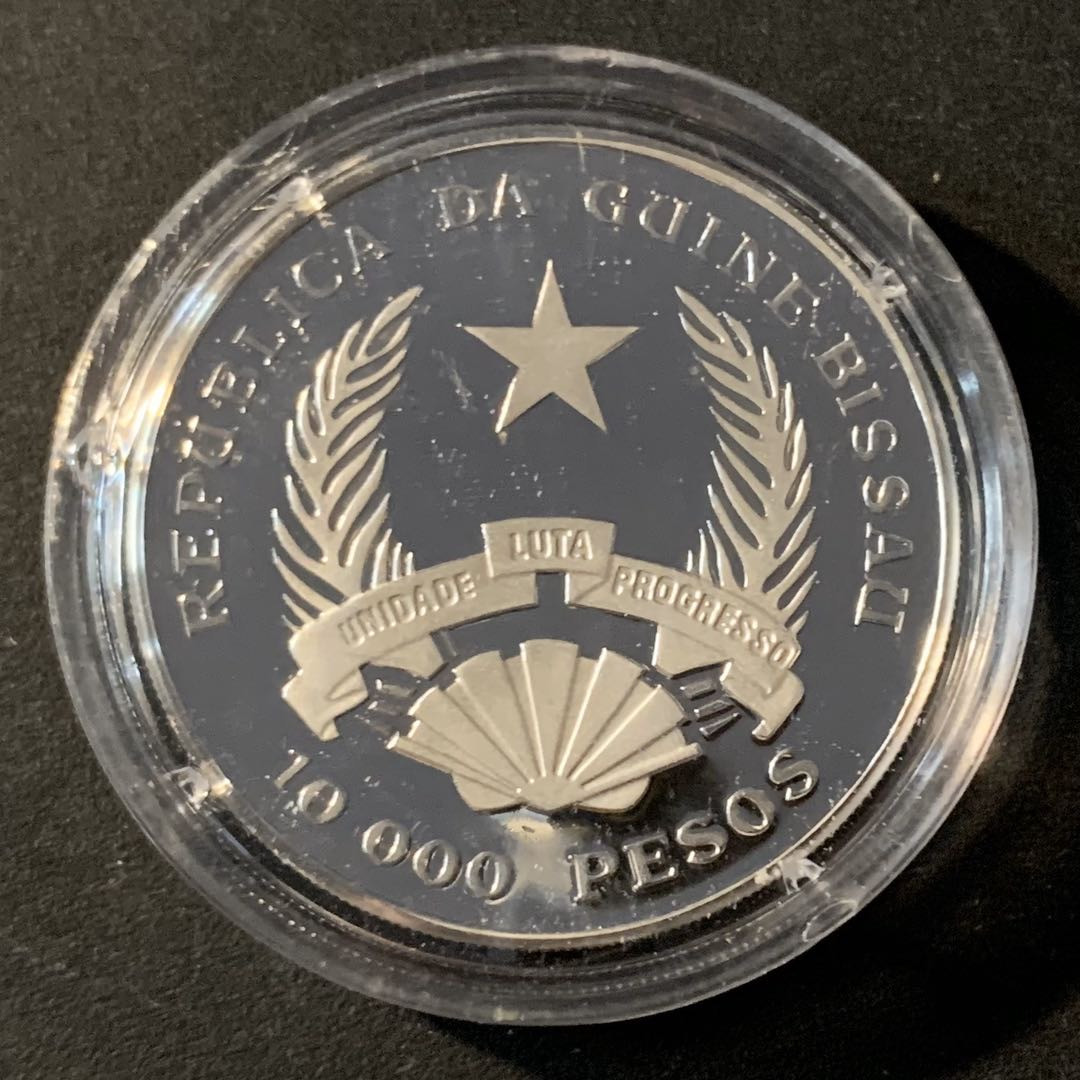 紫瑗钱币—微拍第45期  几内亚比绍 1992年 94欧锦赛 10000法郎 20克 0.999银 精制