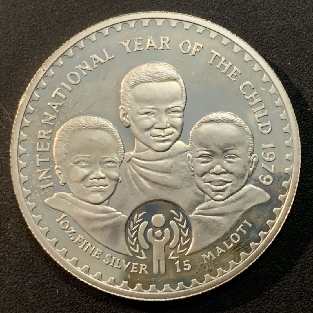 紫瑗钱币—微拍第46期  莱索托 1979年 国际儿童年 15马落蒂 33.4克 0.925银 精制