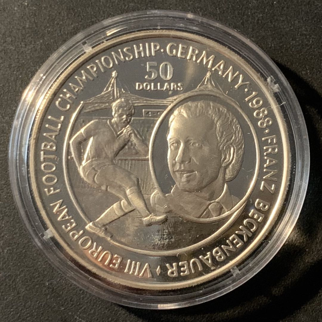 紫瑗钱币—微拍第46期  纽埃 1988年 德国欧洲杯 贝克汉姆 50元 28.28克 0.925银 精制
