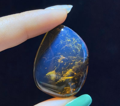 多米尼加蓝珀拍卖 - 缅甸琥珀随形