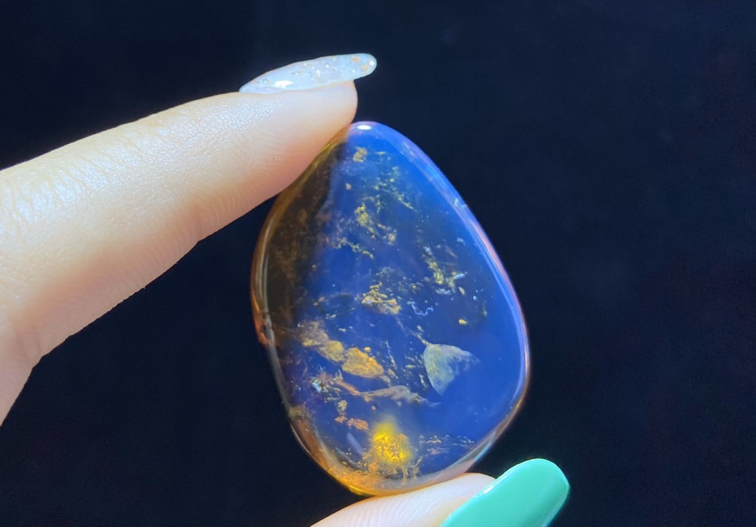 多米尼加蓝珀拍卖 缅甸琥珀随形