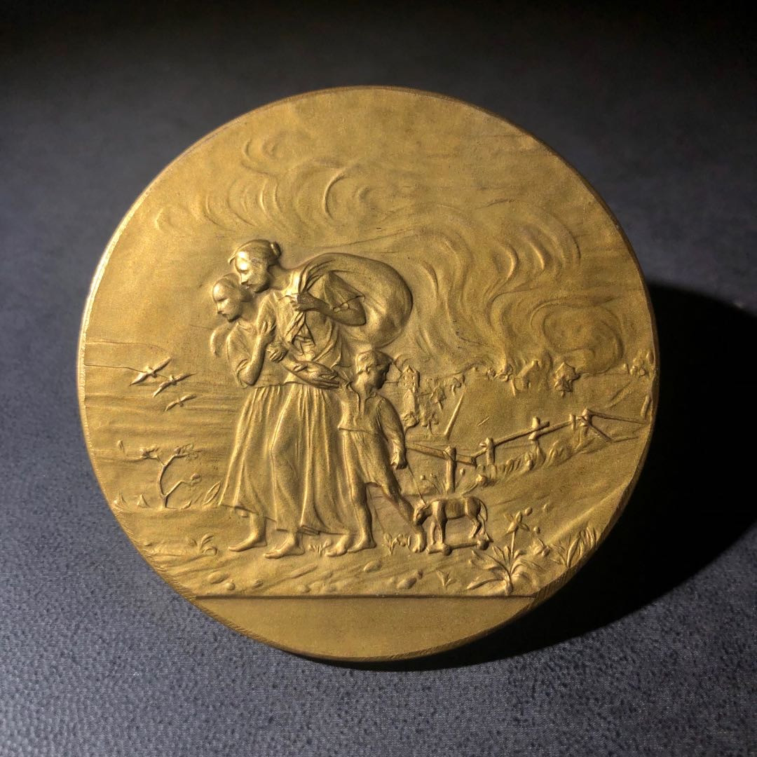 麦朵尔艺术名家系列（30） 孤儿救助