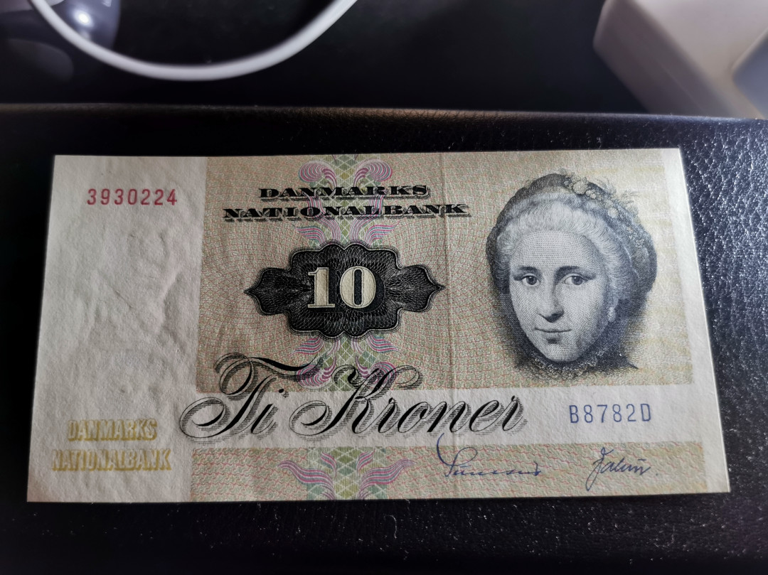 【鲸贝乐淘】千字文·第“男效才良”号拍卖 【丹麦🇩🇰】1972年10元，小鸭子🦆，全新全品UNC 