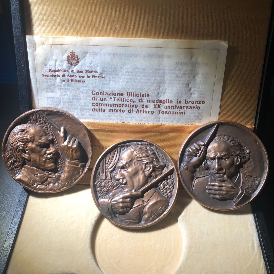 法国麦朵尔艺术名家32 三位音乐家