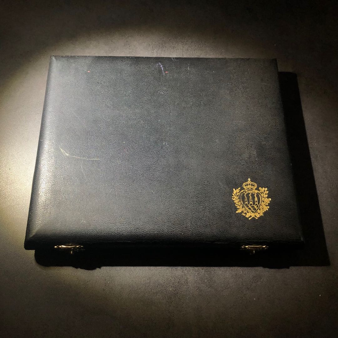 法国麦朵尔艺术名家32 三位音乐家