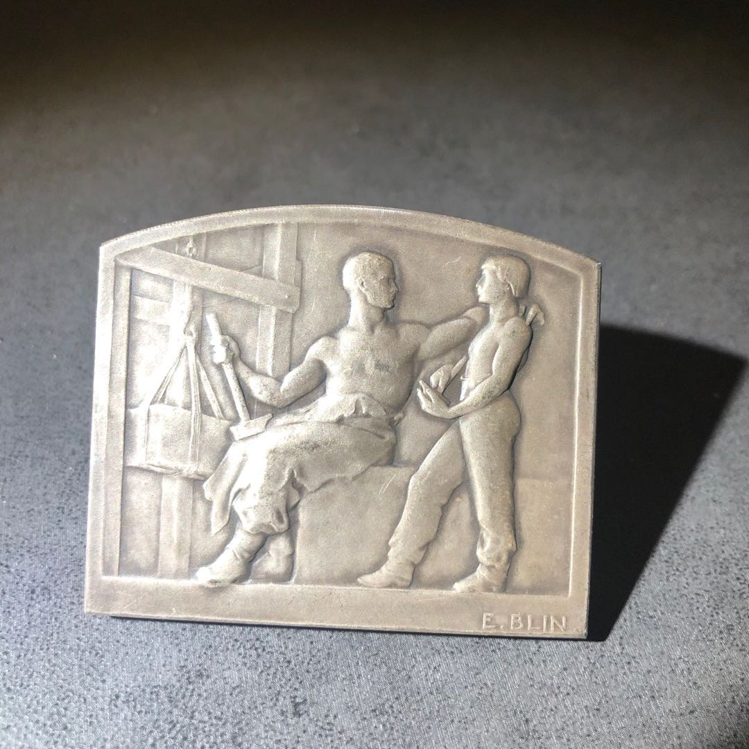 麦朵尔艺术名家34场 工业奖牌