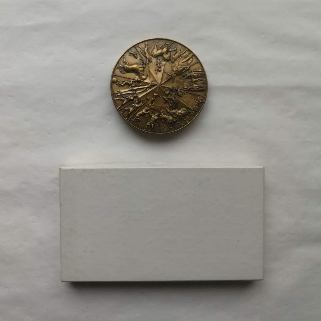 麦朵尔俱乐部第33场拍卖 马戏团-1990