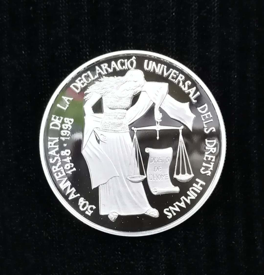 北京马甸外币专卖拍卖第二期。陆续上新敬请关注！ 1998年安道尔人权精制纪念银币，重：31.47克。925银，品相如图