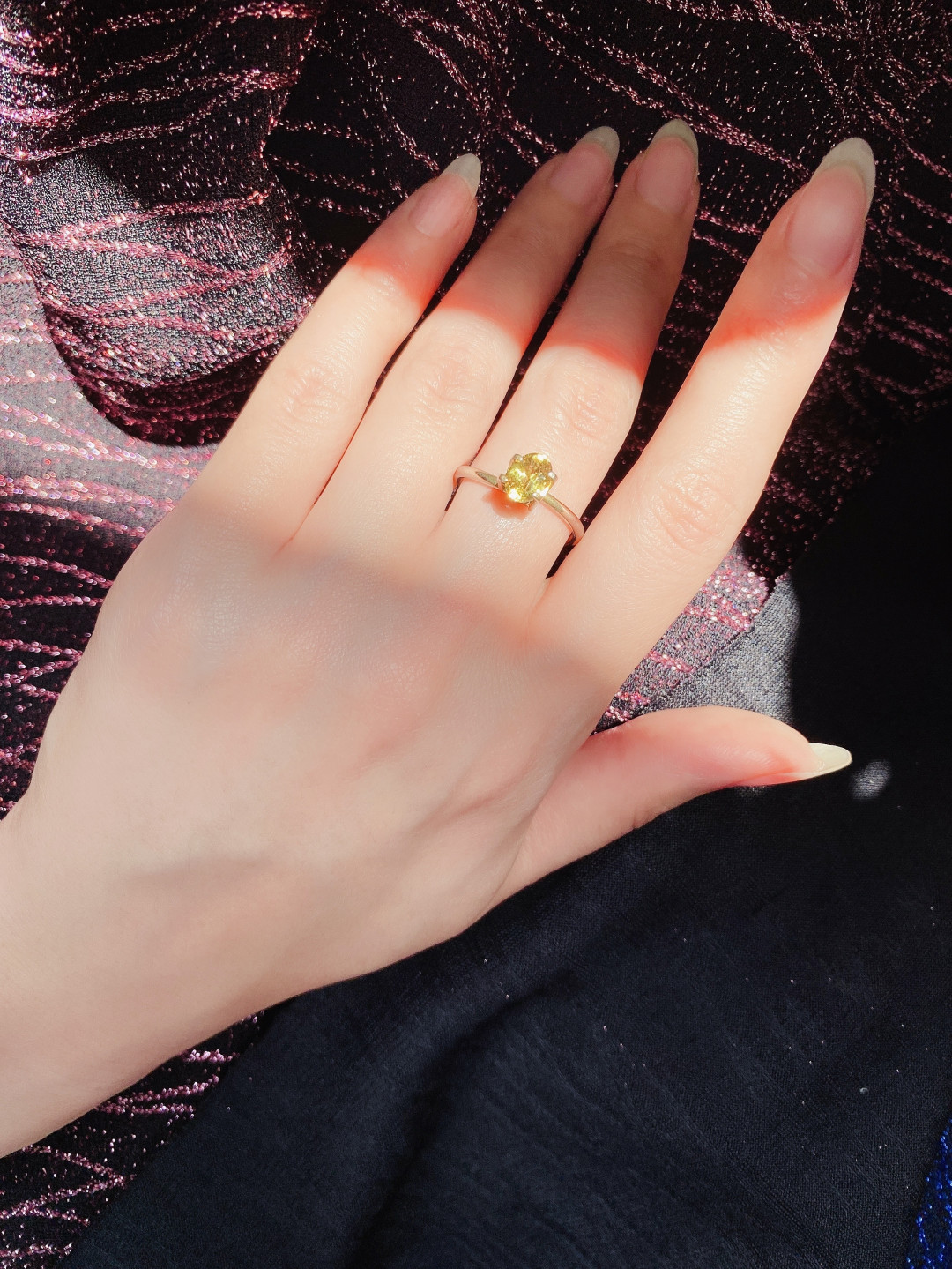 【4月11日 多种裸石、银饰】HH GEMS 4月综合拍卖特辑 YELLOW SAPPHIRE 天然黄色蓝宝石 1.21克拉 vivid greenish yellow 无烧 有证书 招财利器