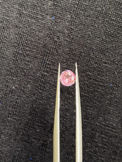 【4月11日 多种裸石、银饰】HH GEMS 4月综合拍卖特辑 - PADPARADSCHA 帕帕拉恰 橙粉色 天然蓝宝石 0.63克拉颜色浓郁 无烧 无证书