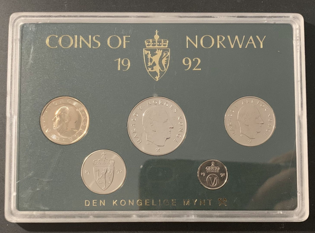 紫瑗钱币—微拍第48期  挪威 1992年 10欧尔—10克朗 5枚套 原厂盒 带纪念5克朗