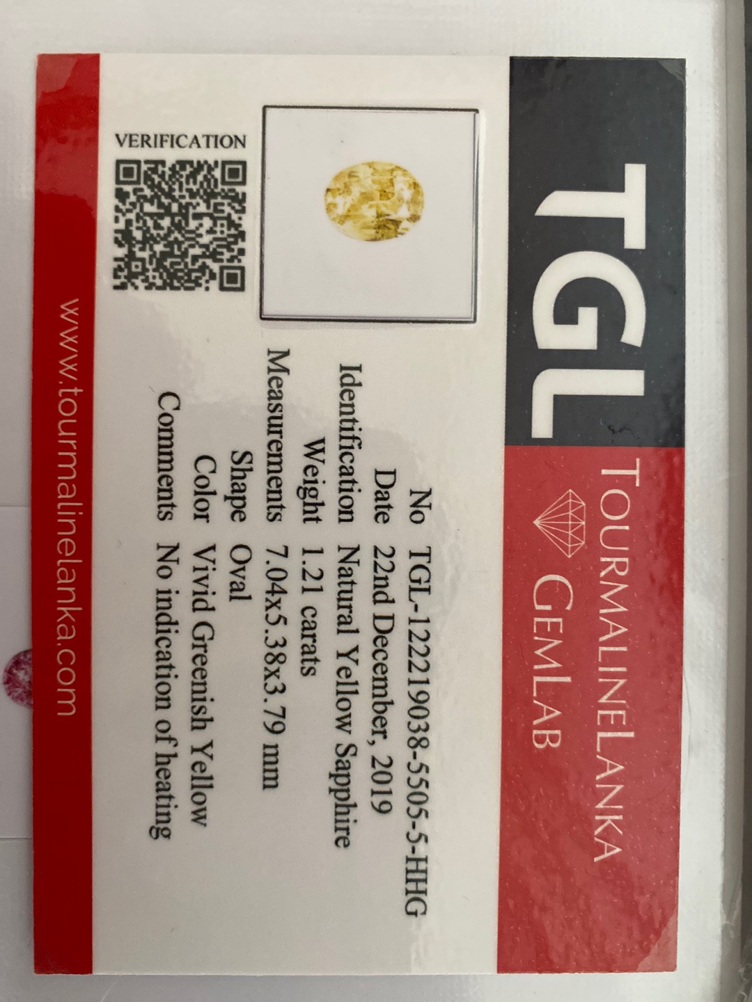 【4月11日 多种裸石、银饰】HH GEMS 4月综合拍卖特辑 YELLOW SAPPHIRE 天然黄色蓝宝石 1.21克拉 vivid greenish yellow 无烧 有证书 招财利器