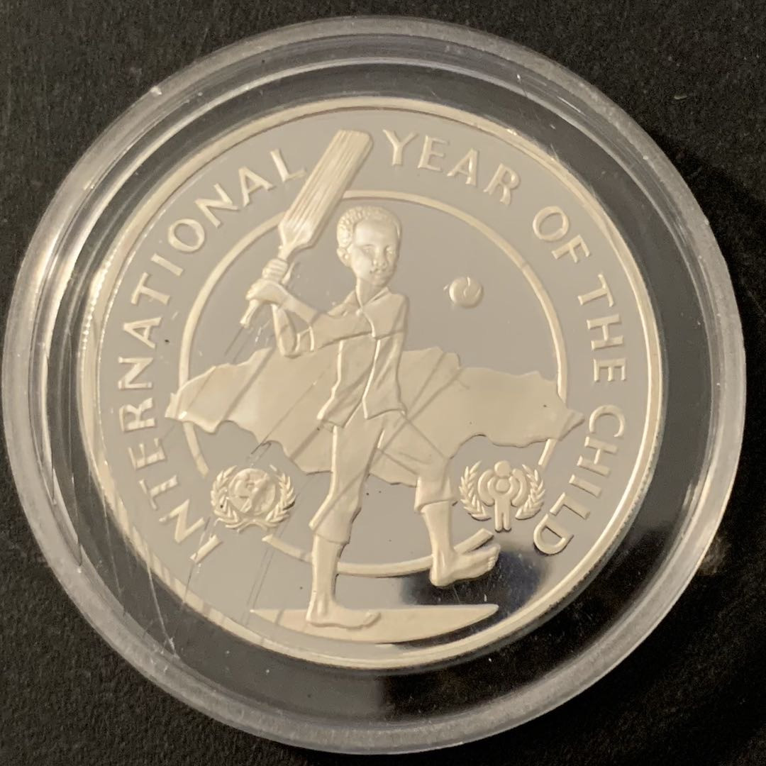 紫瑗钱币—微拍第48期  牙买加 1979年 国际儿童年 10元 22.45克 0.925银 精制