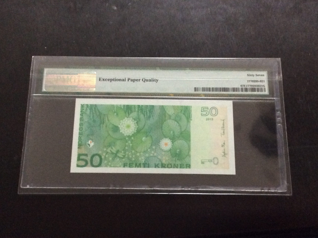 【收藏联盟】第132期拍卖——致敬女王（共60拍） 【一组3张】挪威 2015年50克朗 PMG67EPQ 、西班牙 1945年1比塞塔 PMG65EPQ&1935年10比塞塔 PMG64EPQ