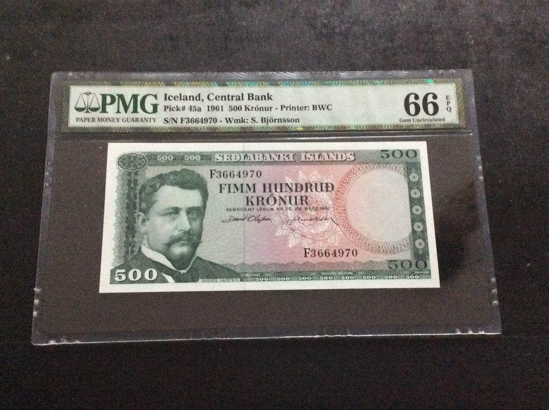 【收藏联盟】第132期拍卖——致敬女王（共60拍） 【一组3张连号】冰岛 1961年500克朗 PMG66EPQ  BWC出品