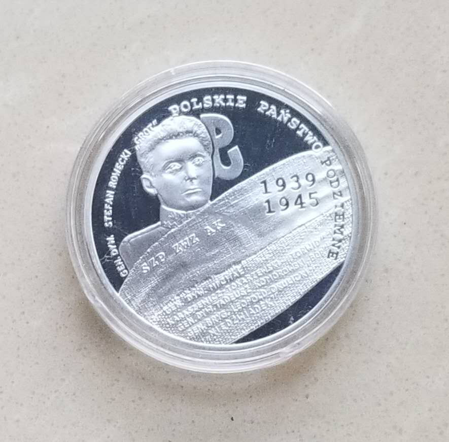 【币观天下】第104期钱币拍卖 波兰2009年地下抵抗组织10兹罗提纪念银币