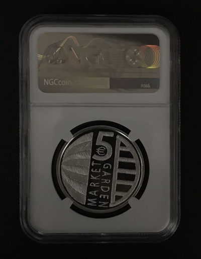 【随心拍&GetCoins】现代钱币拍卖第四十七期 卡装荷兰2019年二战市场花园空降行动精制纪念银币NGC70首期蓝标