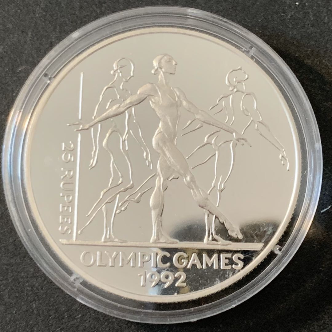 紫瑗钱币—微拍第49期  塞舌尔 1993年 92巴塞罗那奥运会 体操 25卢比 31.46克 0.925银 精制