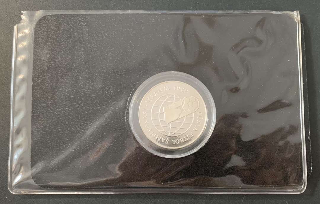 紫瑗钱币—微拍第49期  土耳其 1982年 西班牙世界杯 带球 500里拉 23.33克 0.925银 精制 德国原装卡