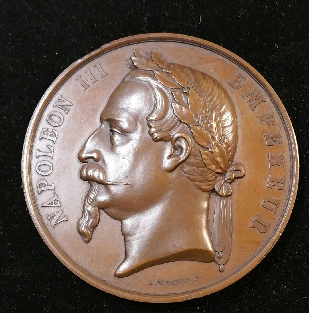 欧洲古典章拍卖（第36场） 1865年法兰西商业法庭大楼落成