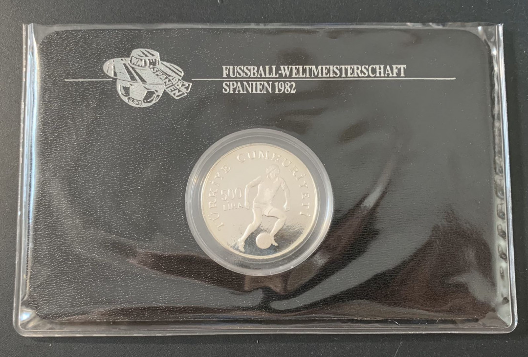 紫瑗钱币—微拍第49期  土耳其 1982年 西班牙世界杯 带球 500里拉 23.33克 0.925银 精制 德国原装卡