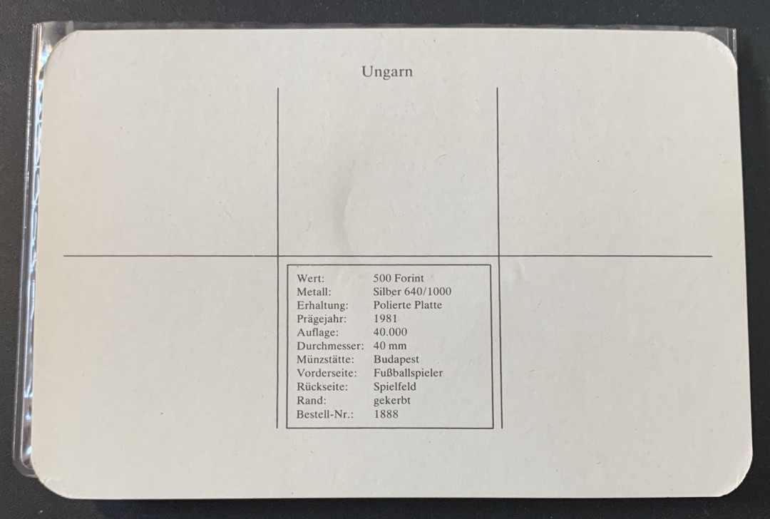 紫瑗钱币—微拍第49期  匈牙利 1981年 82西班牙世界杯  带球 500福林 28克 0.64银 精制 德国原装卡