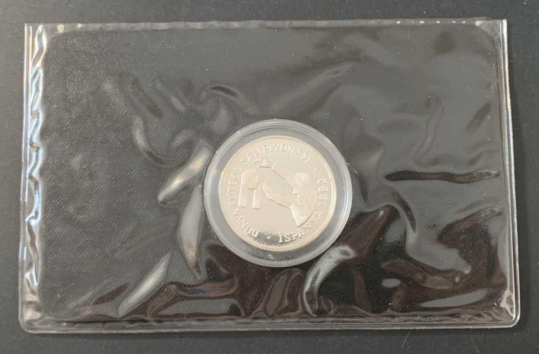 紫瑗钱币—微拍第49期  土耳其 1982年 西班牙世界杯 扑球 500里拉 23.33克 0.925银 精制 德国原装卡