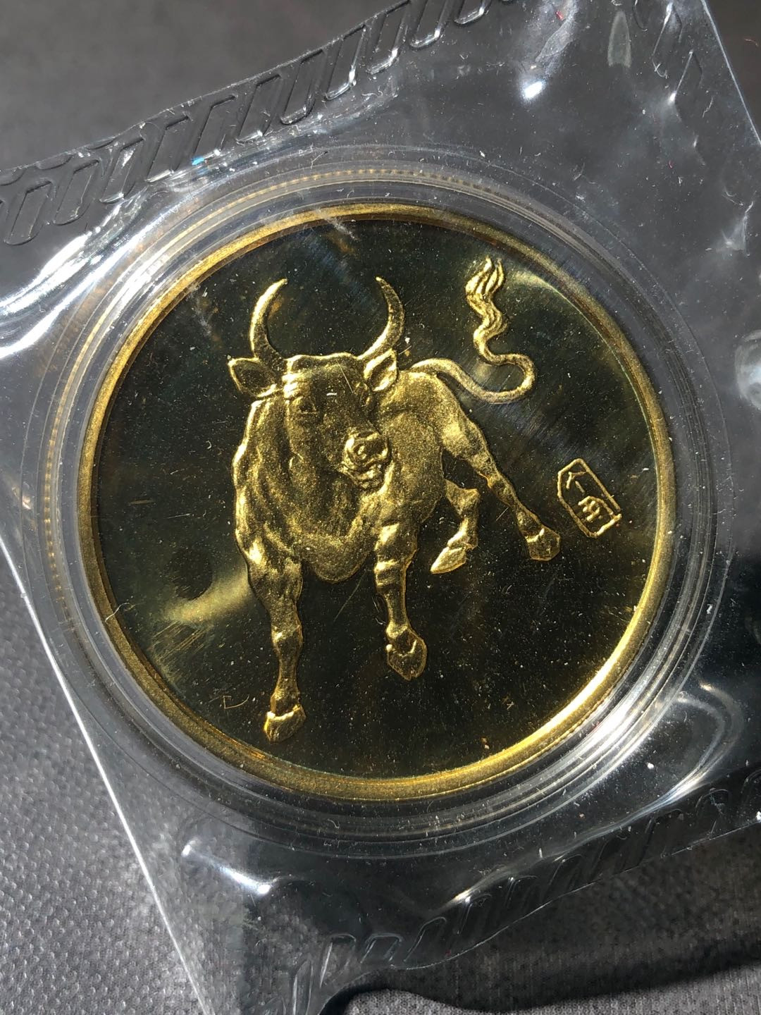 麦朵尔俱乐部精品国章，币型章专场 牛