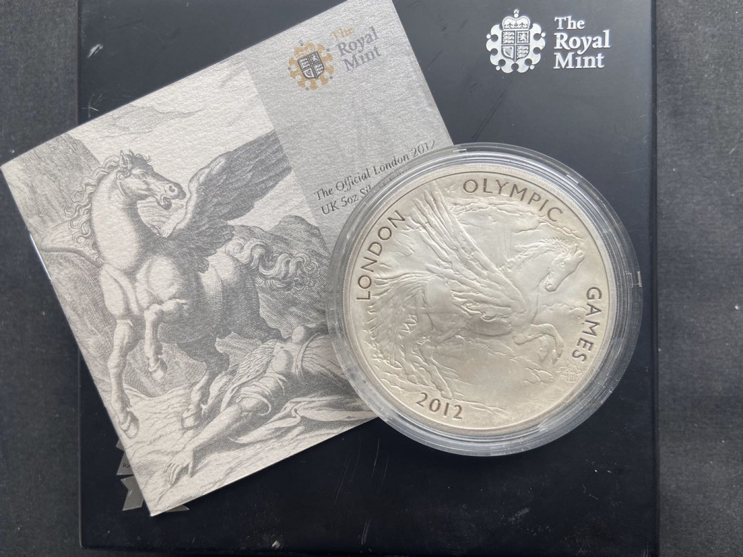 【币观天下】第104期钱币拍卖 【英国】2012伦敦奥运会5oz大银币-飞马【获奖币】