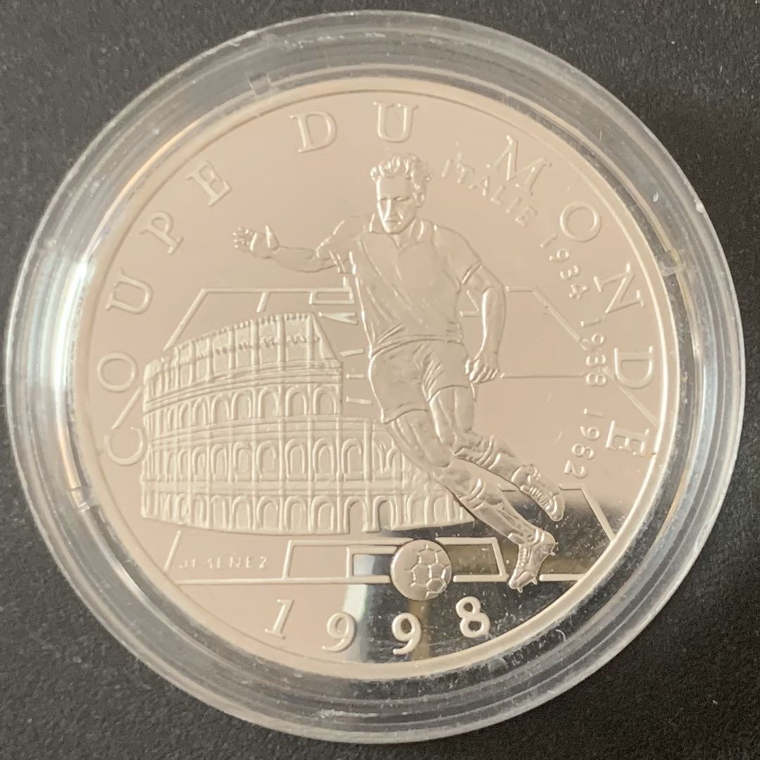 紫瑗钱币—微拍第49期  法国 1997年 法国世界杯 带球 10法郎 21.16克 0.9银 精制