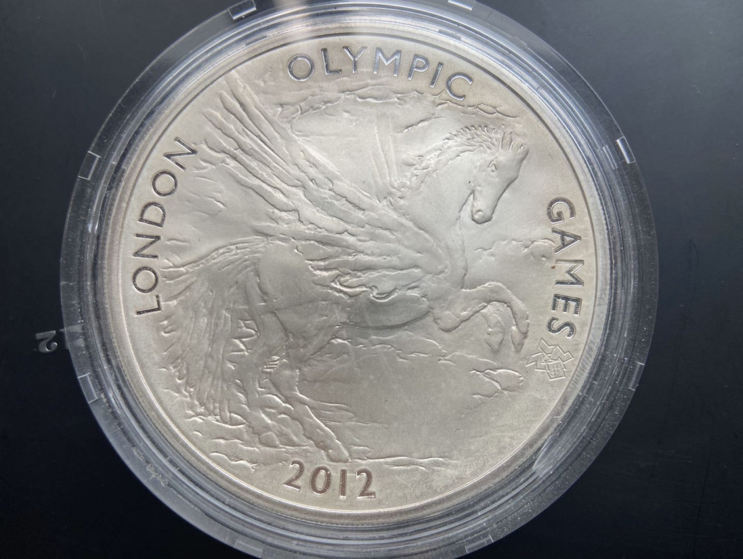 【币观天下】第104期钱币拍卖 【英国】2012伦敦奥运会5oz大银币-飞马【获奖币】