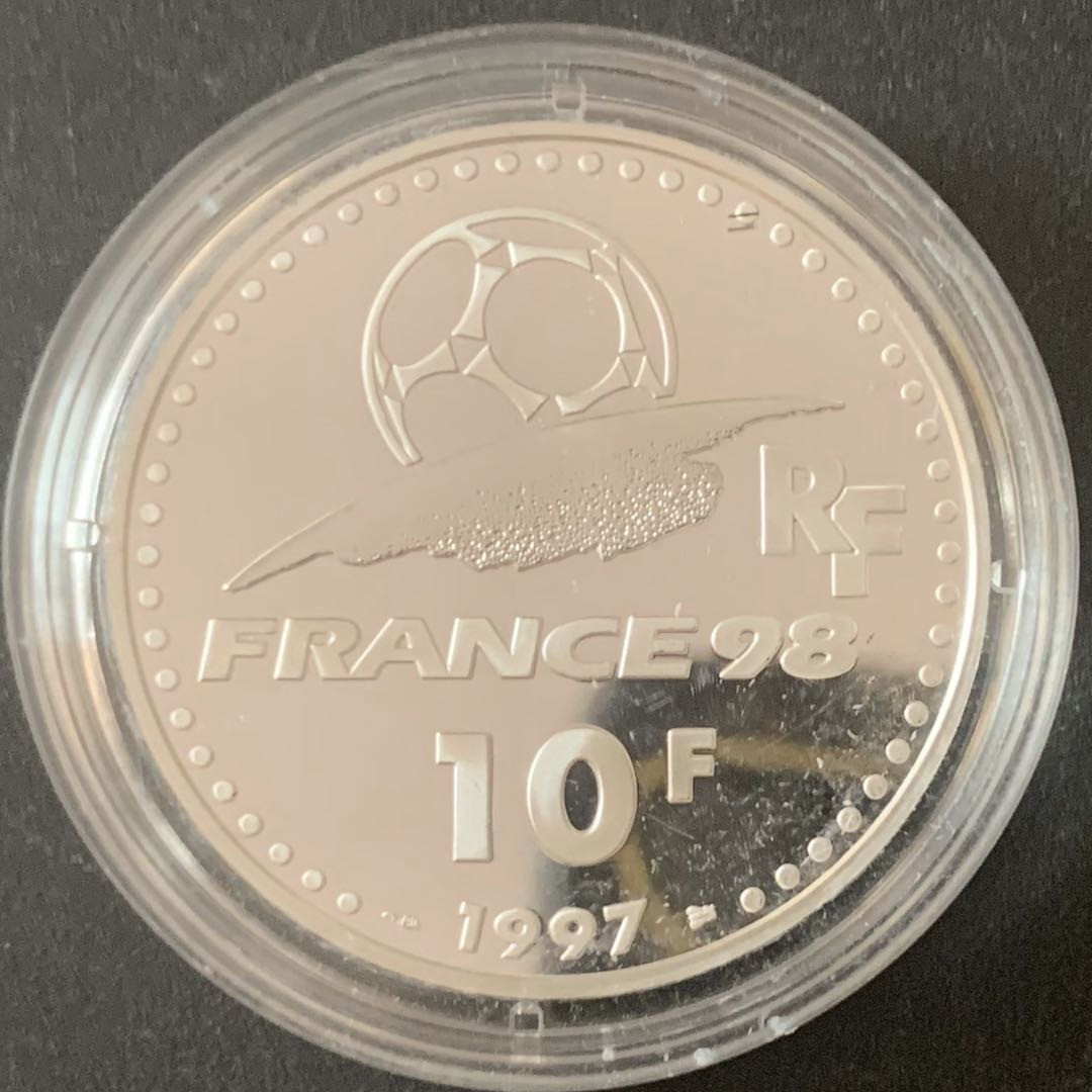 紫瑗钱币—微拍第49期  法国 1997年 法国世界杯 铲球 10法郎 21.16克 0.9银 精制