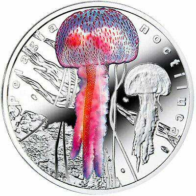 【币观天下】第104期钱币拍卖 纽埃2016年1元，龙头币、夜光银币，天然发光珍稀生物系列第1枚—紫光水母 ，夜光彩色精制银币