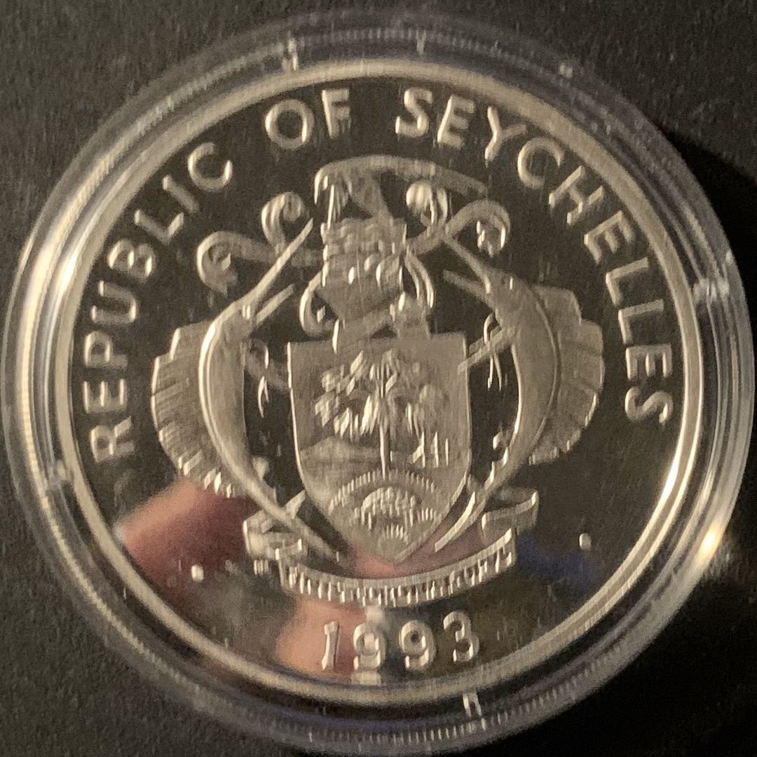 紫瑗钱币—微拍第50期  塞舌尔 1993年 世界濒危野生动物 喜鹊 25卢比 28.28克 0.925银 精制