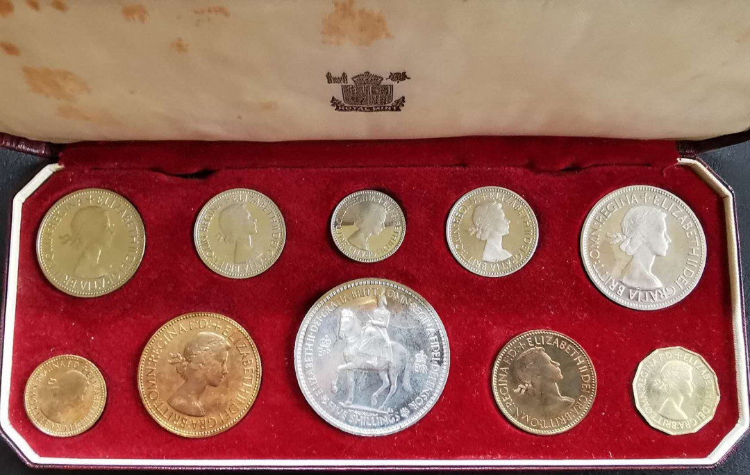 凡希社世界钱币微拍第一百十六期 1953英国伊丽莎白PS原盒好品连纸币一张