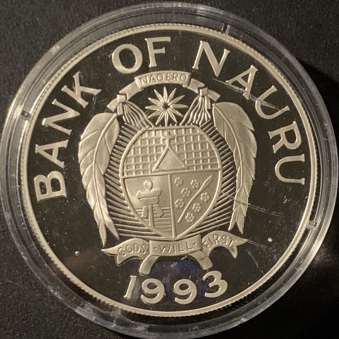 紫瑗钱币—微拍第50期  瑙鲁 1993年 动物系列 唱歌鸟 10元 31.47克 0.925银 精制