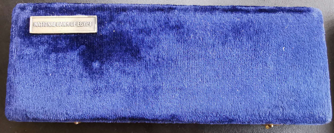 凡希社世界钱币微拍第一百十六期 1974/76埃及5镑纪念大银三枚带原盒银币全带五彩氧化！