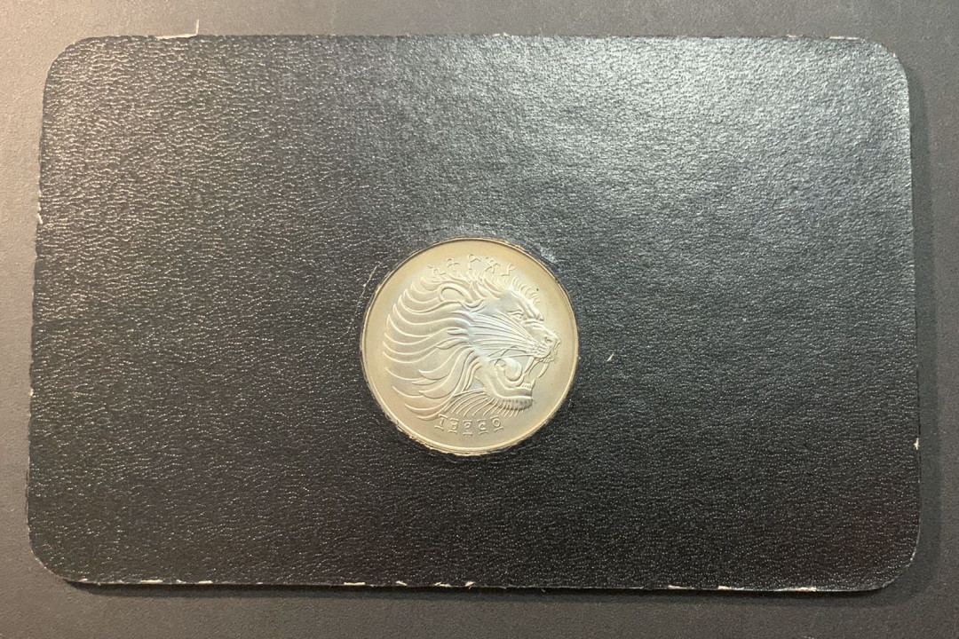 紫瑗钱币—微拍第51期 埃塞俄比亚 1982年 西班牙世界杯 2比尔 镍币 德国原装卡