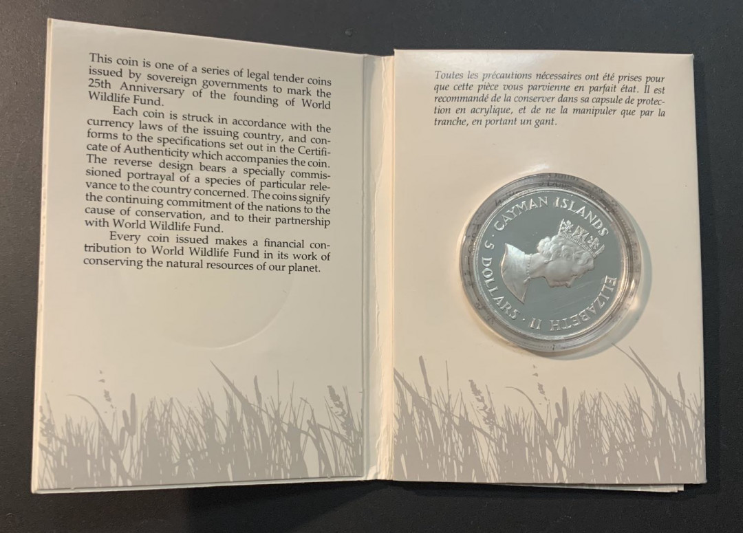 紫瑗钱币—微拍第51期 开曼群岛 1987年 WWF基金会25周年 金刚鹦鹉 5元 28.28克 0.925银 精制 WWF原装卡