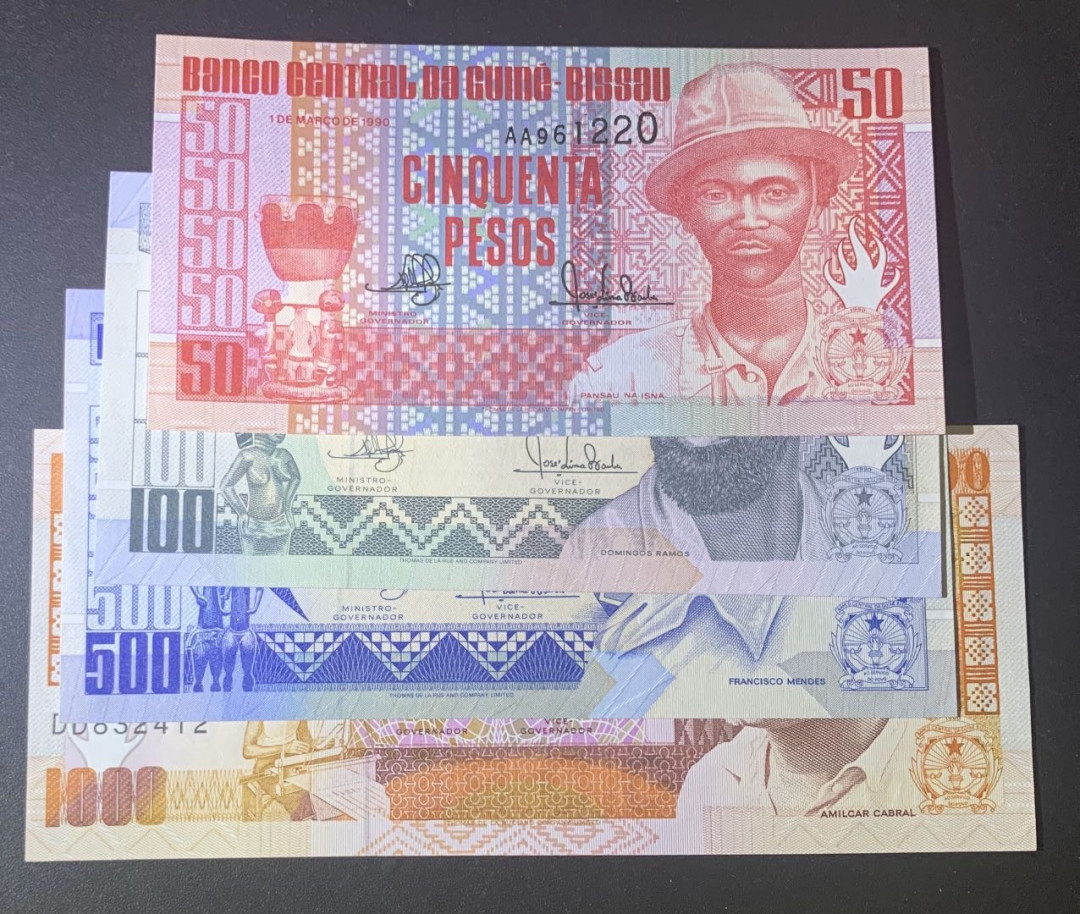 紫瑗钱币—微拍第52期 —纸币场 几内亚比绍 90年代 50 100 500 1000比索 4枚一套 UNC
