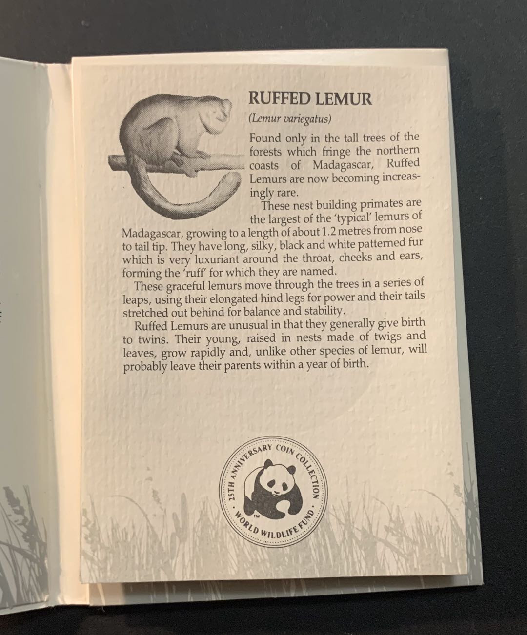 紫瑗钱币—微拍第51期 马达加斯加 1988年 濒危野生动物 狐猴 20阿里 19.44克 0.925银 精制 WWF原装卡