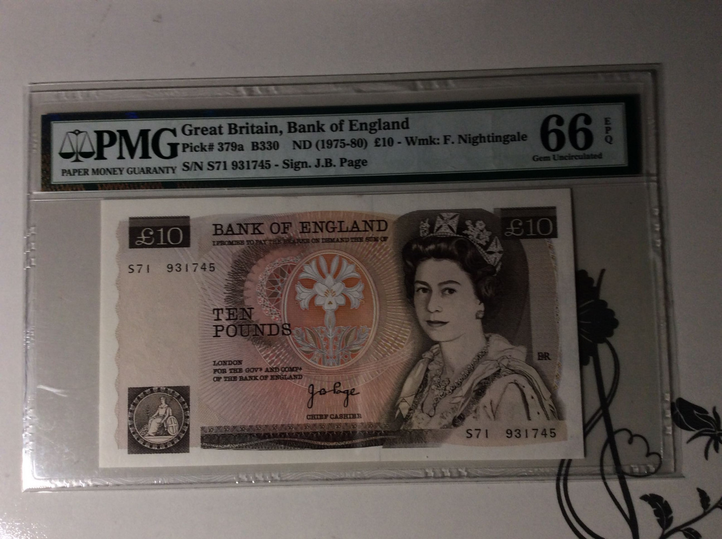 【收藏联盟】第134期拍卖——昆士顿高地战役（共50拍） 英国 1975-80年 10镑 P379a 初版无防伪线 PMG66EPQ